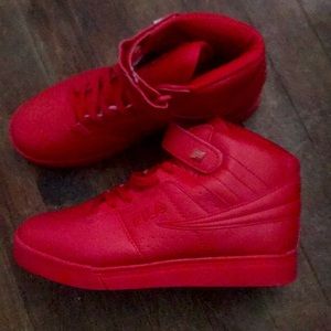 New!! All red filas